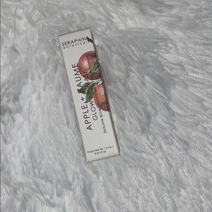 Lip mask